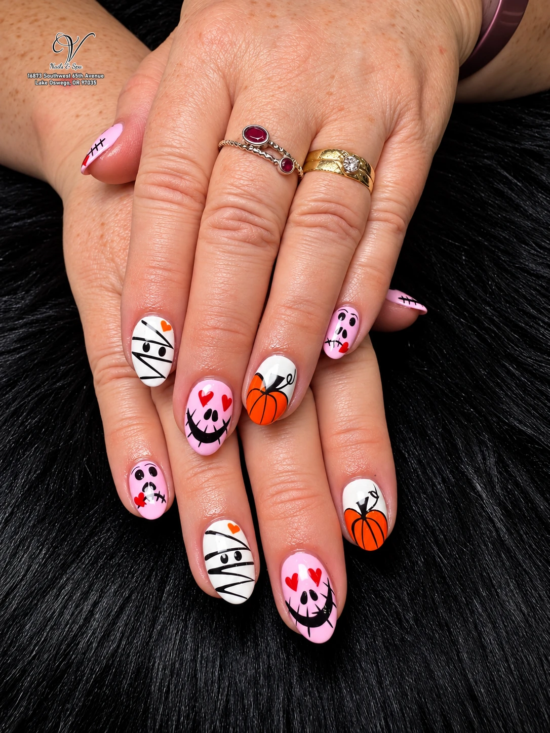 V nails and spa